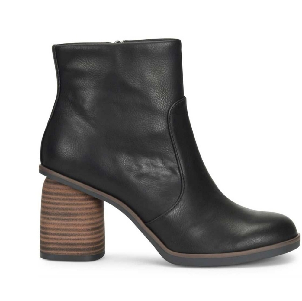 Korks NEW Destiny Block Heel Black Booties Womens Size 11 NIB